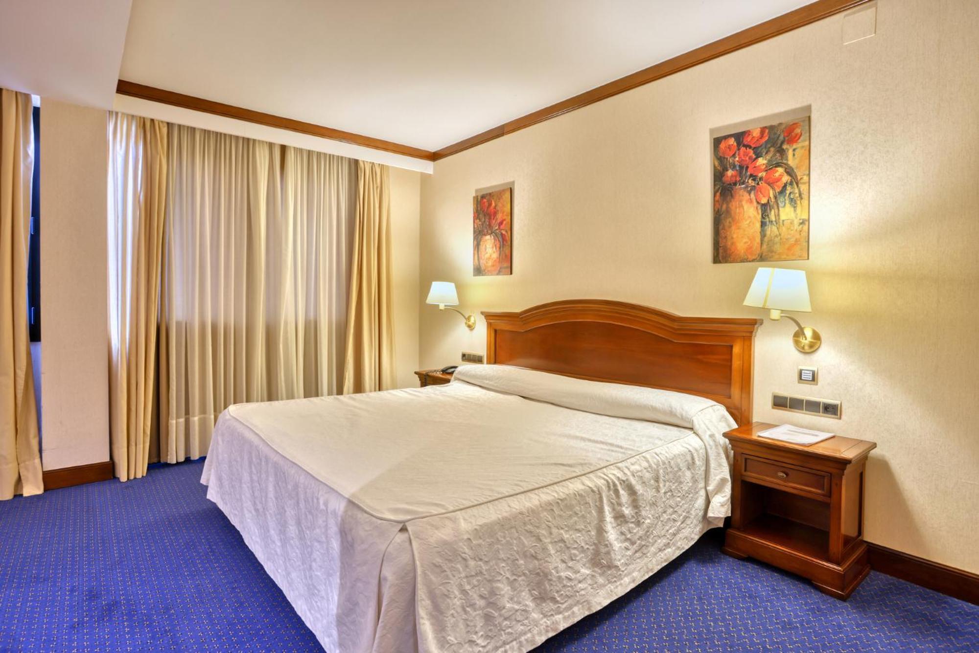 Hotel Villa De Almazan Luaran gambar